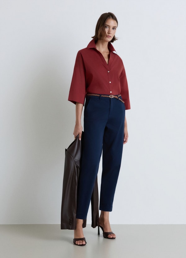 Pantaloni chino con cintura intrecciata