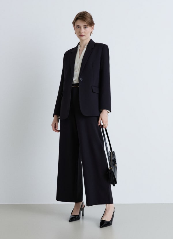 Blazer monopetto con spalle larghe