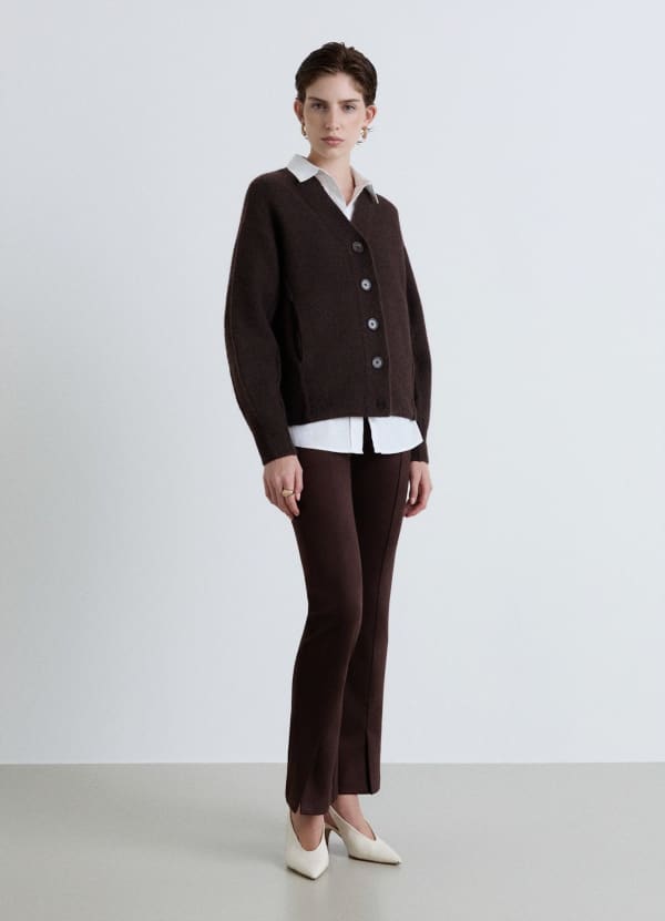 Cardigan in maglia a tinta unita con bottoni