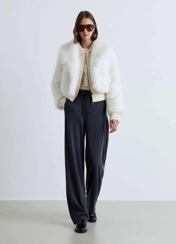 Giacca crop effetto peluche con collo rever