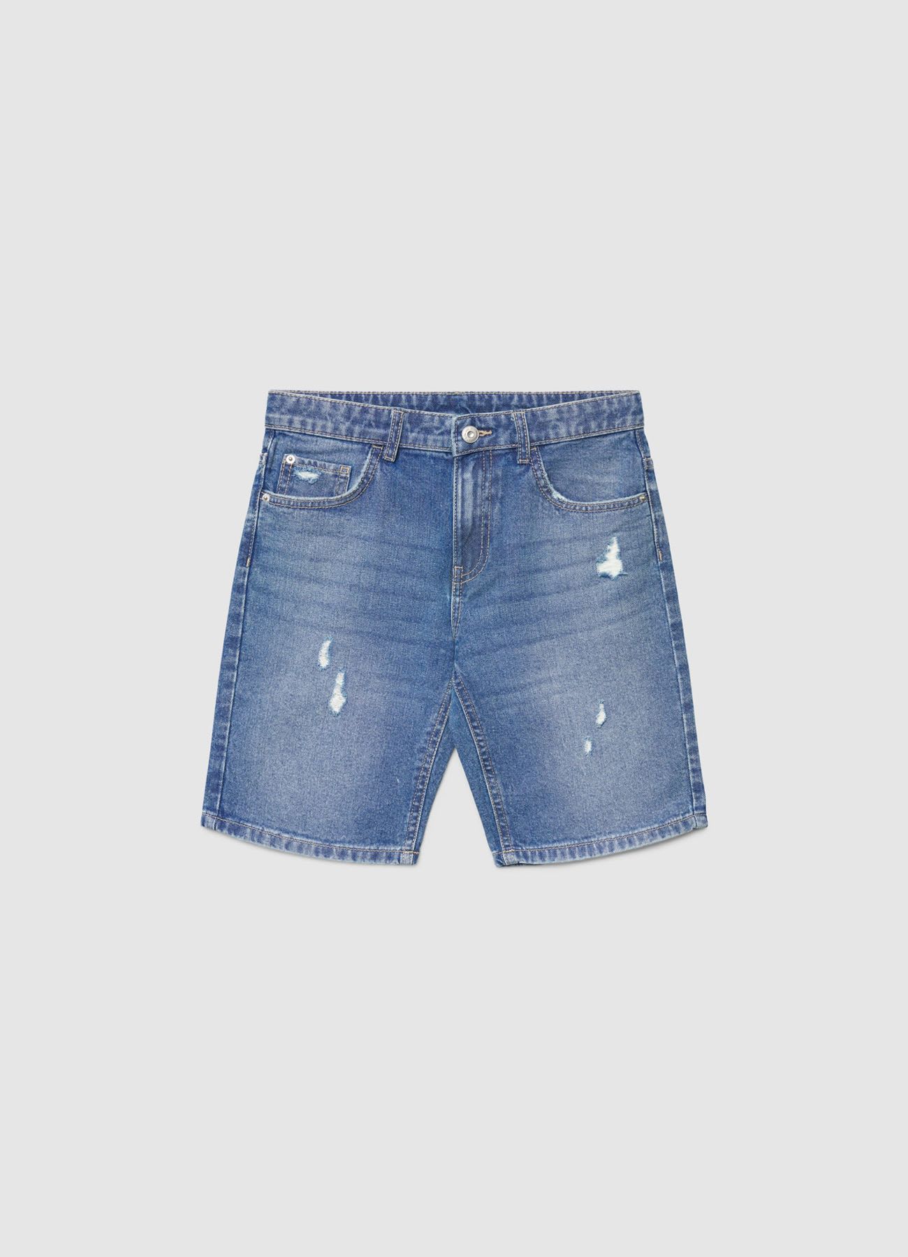 Pantaloncini jeans con strappi