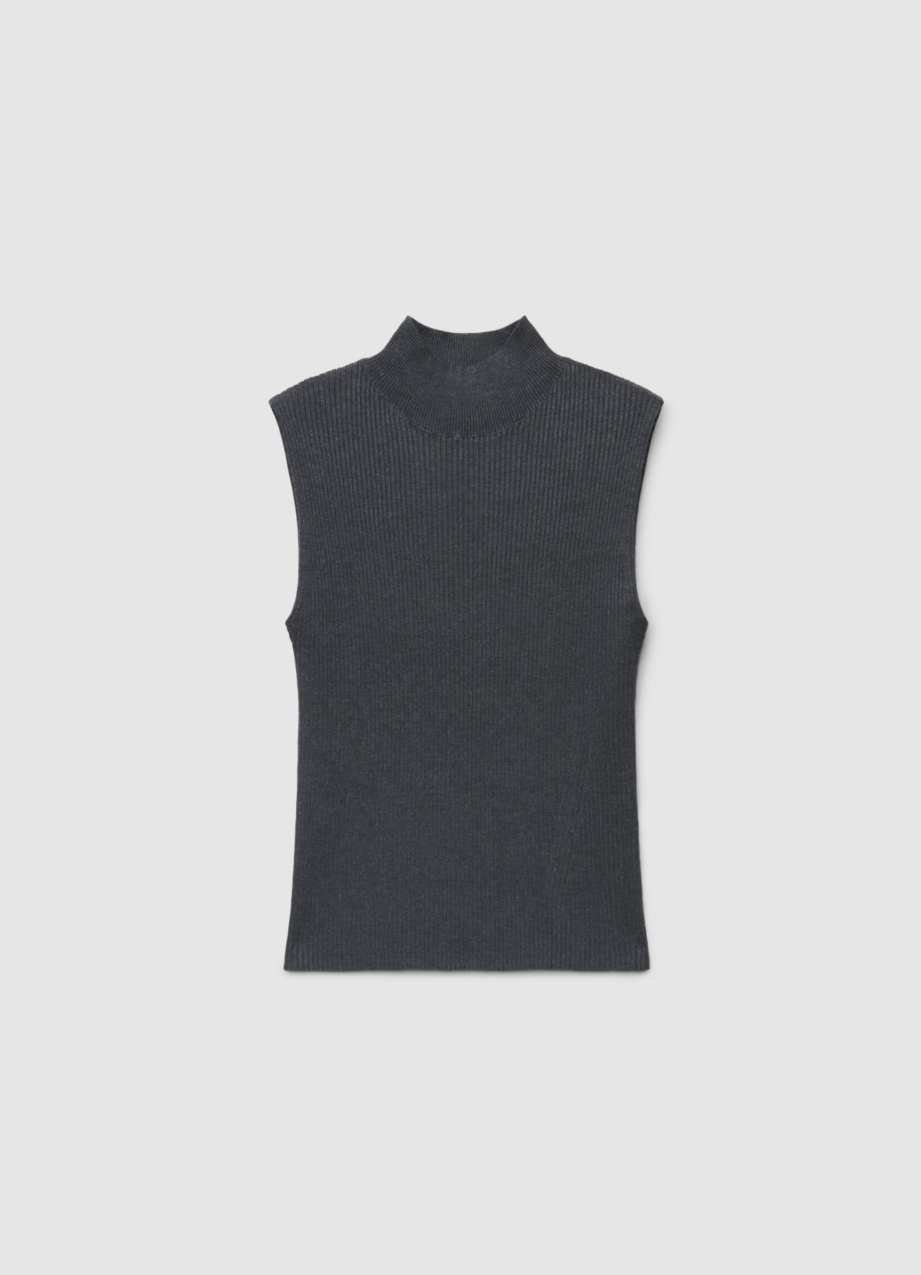 Top a costine con collo alto