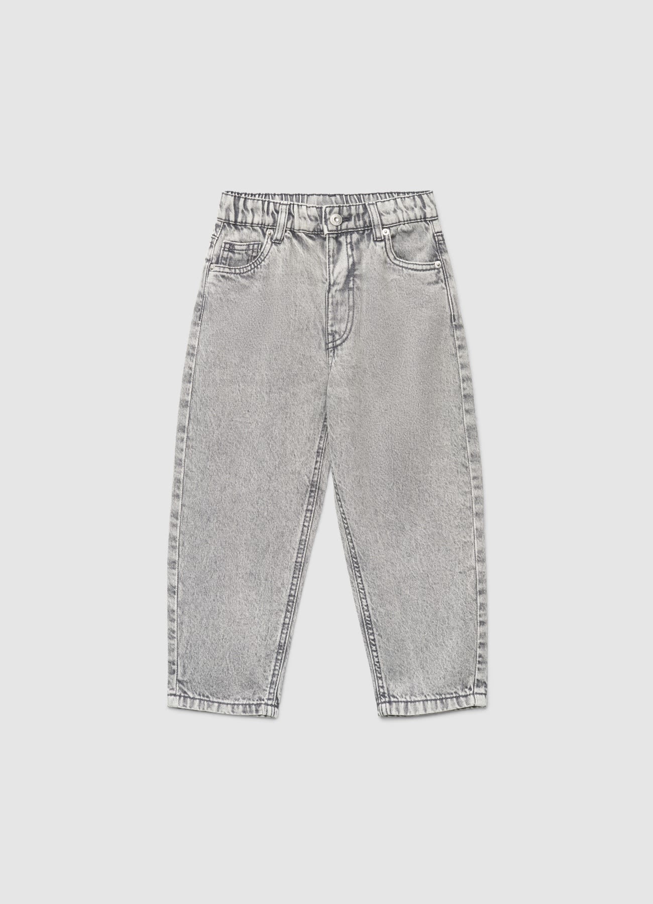 Jeans relaxed con elastico in vita