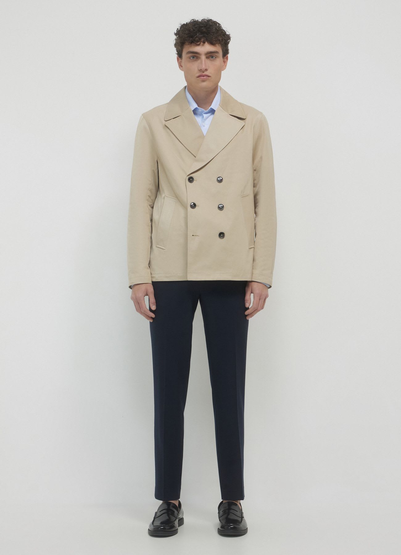 Trench corto