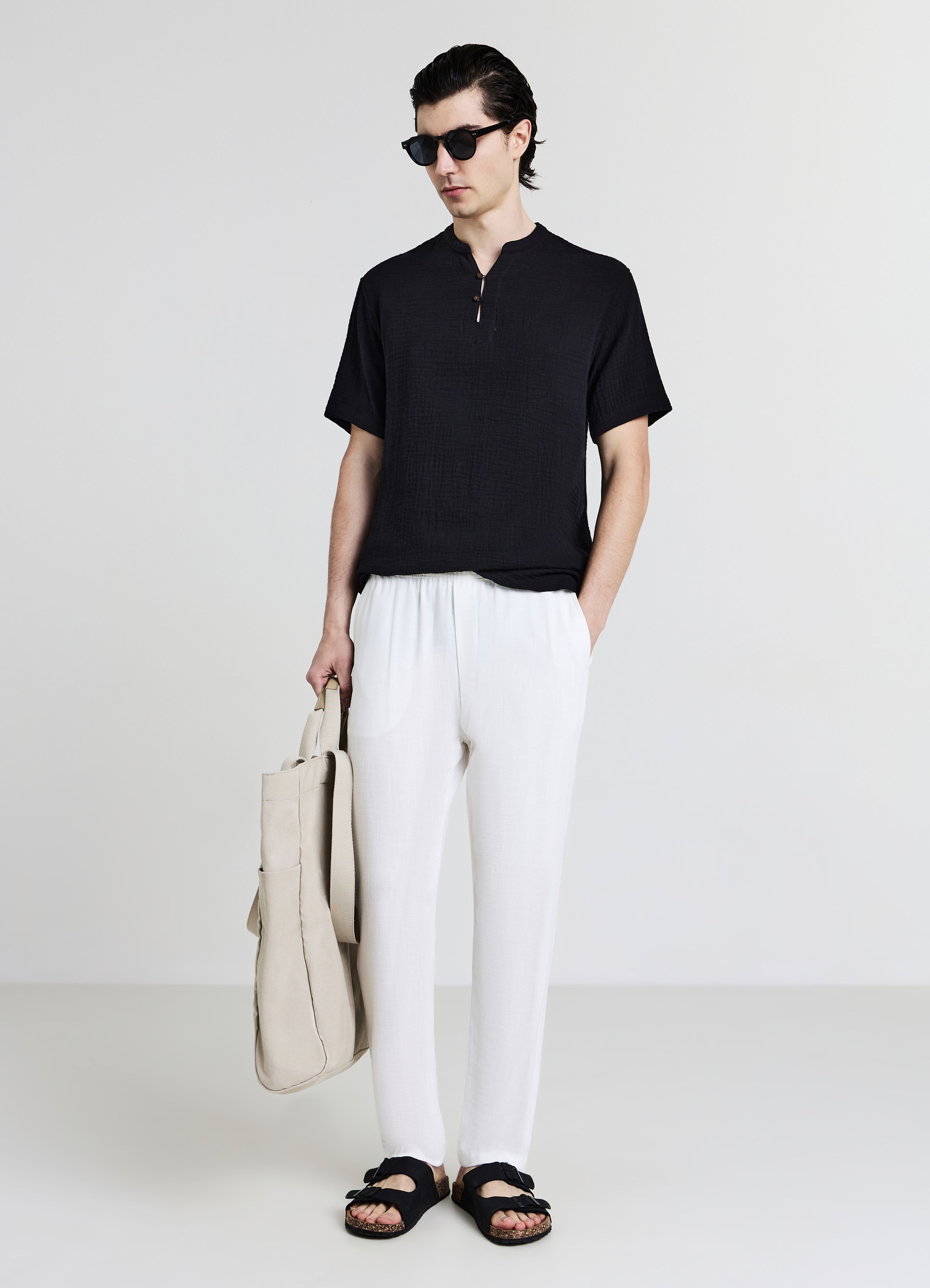 Camicia bottoncini tessuto goffrato