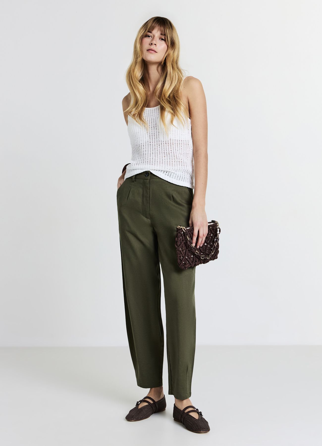 Pantaloni carrot fit