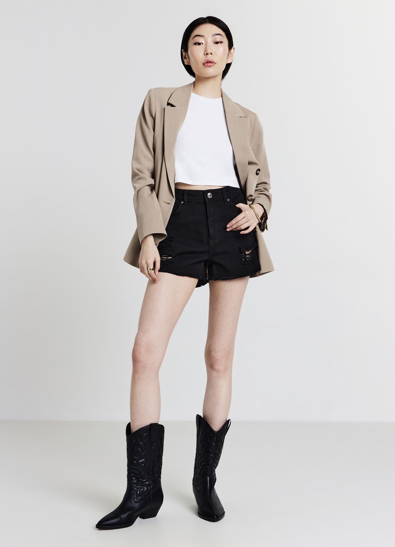 Pantaloncini mom con strappi