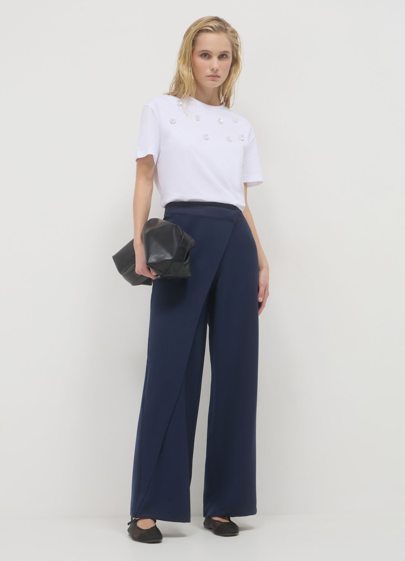 T-shirt fiori applicati