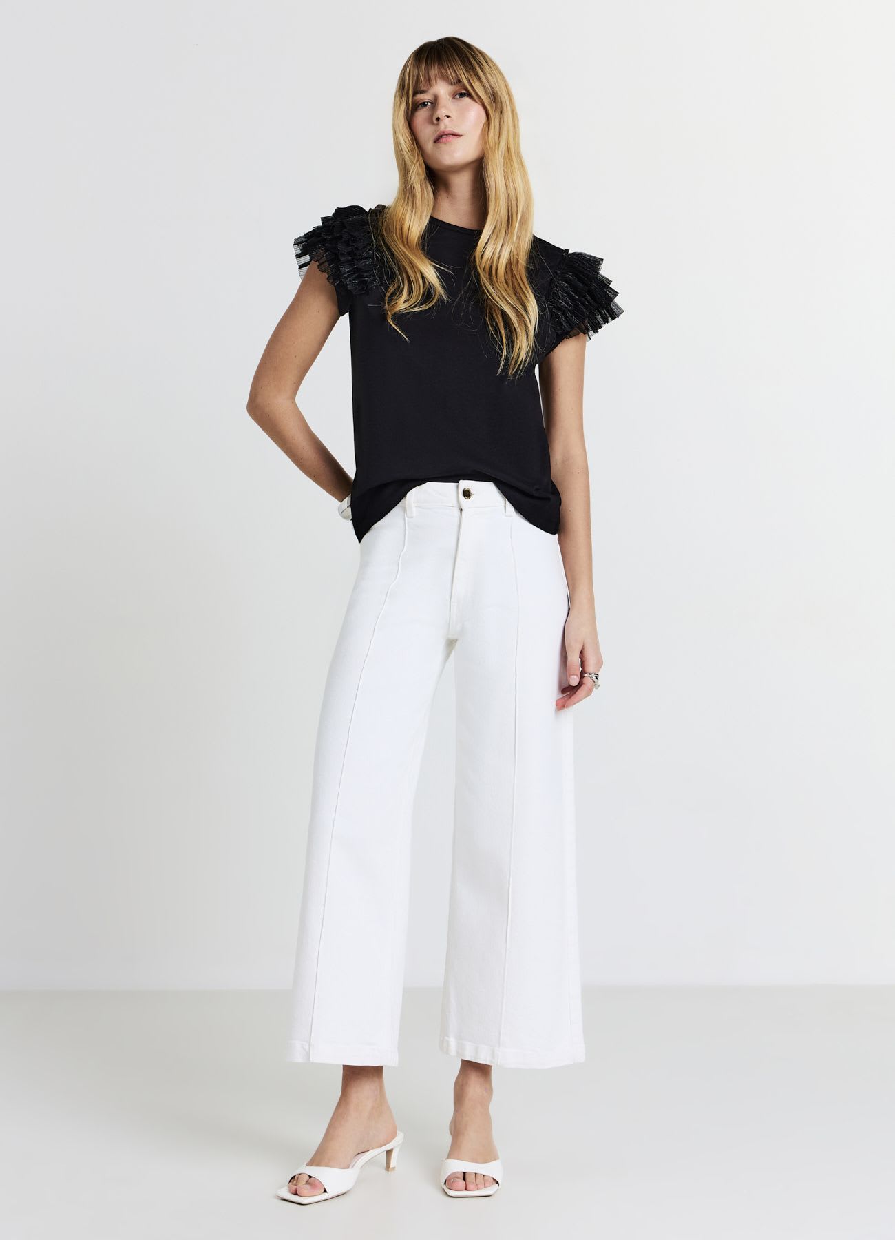T-shirt maniche tulle