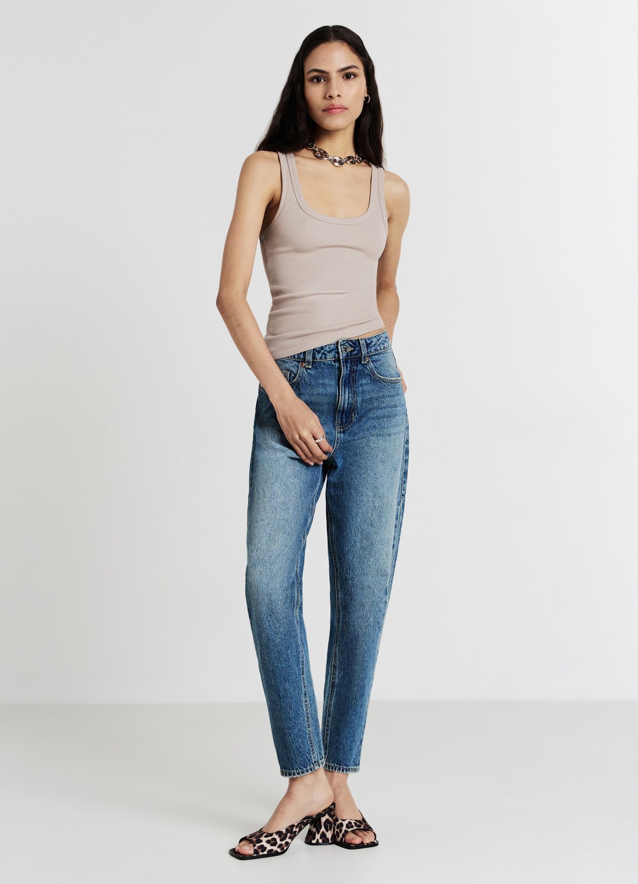Top scollo ampio