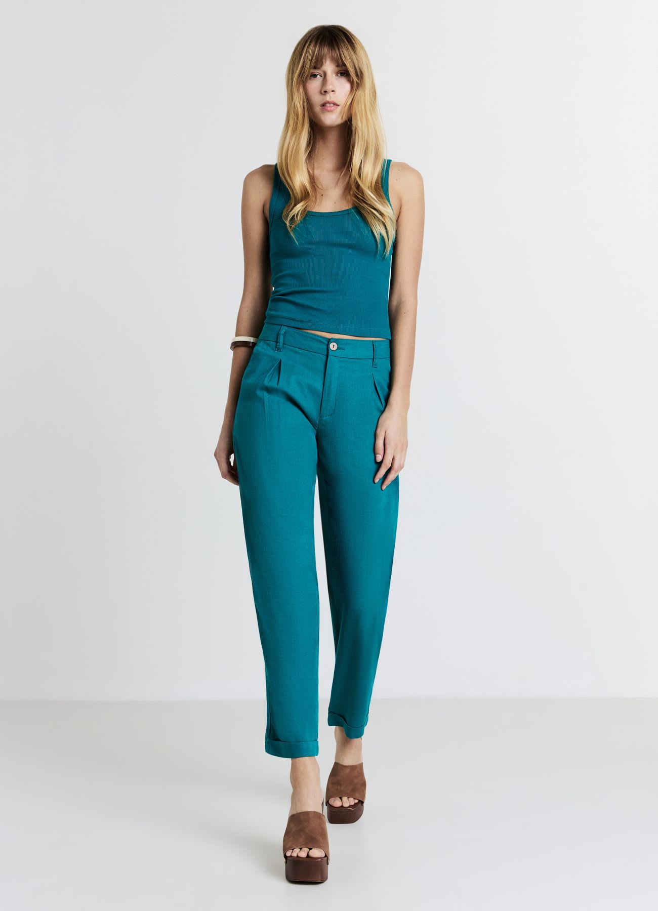 Top scollo ampio