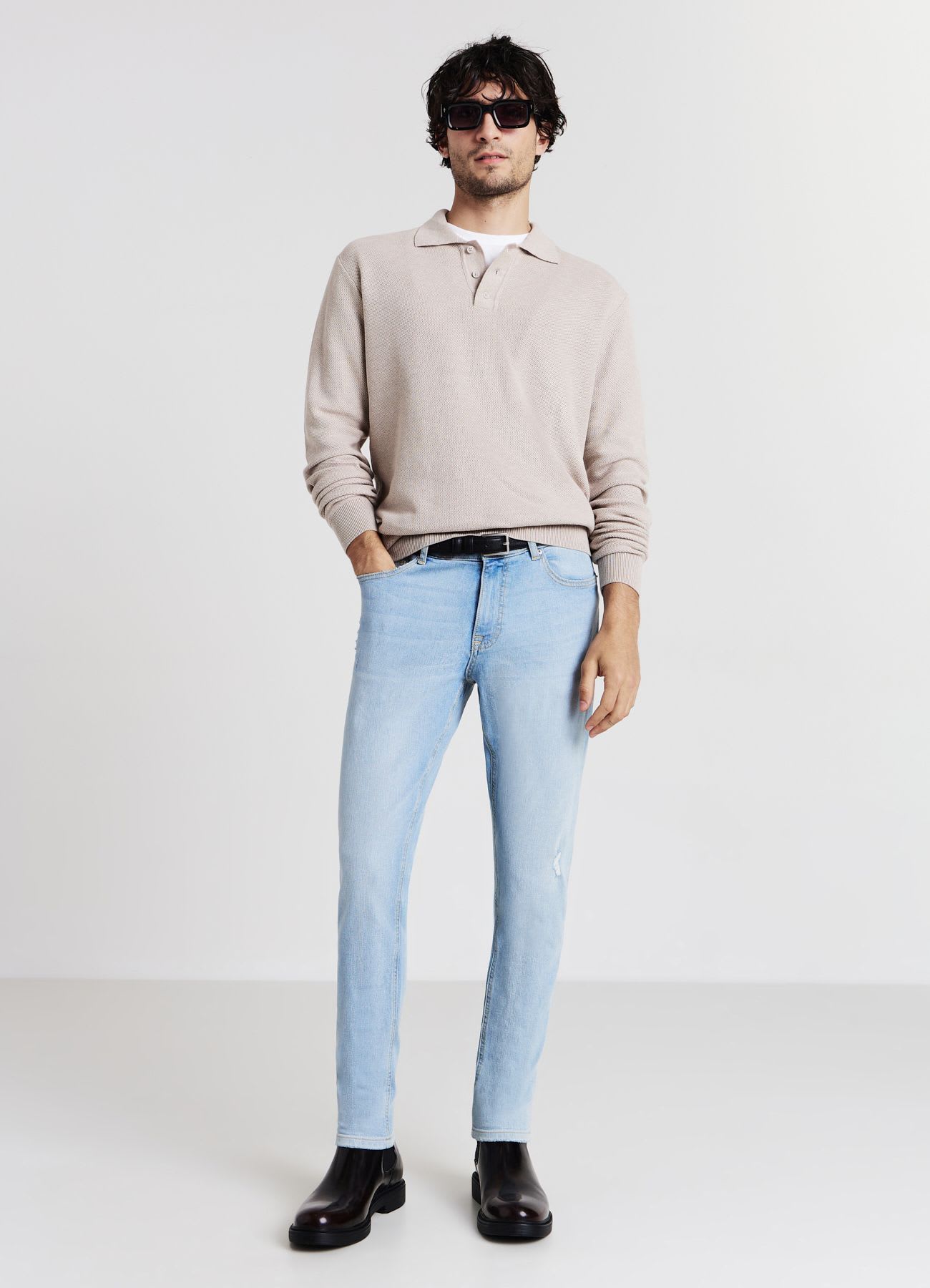 Jeans skinny con strappi
