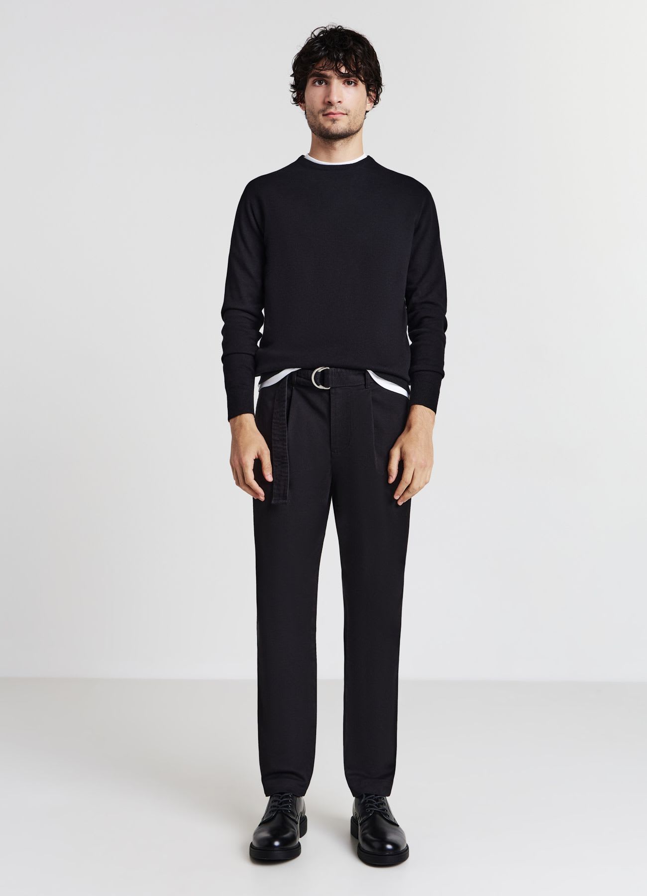 Pantaloni chino con cinta