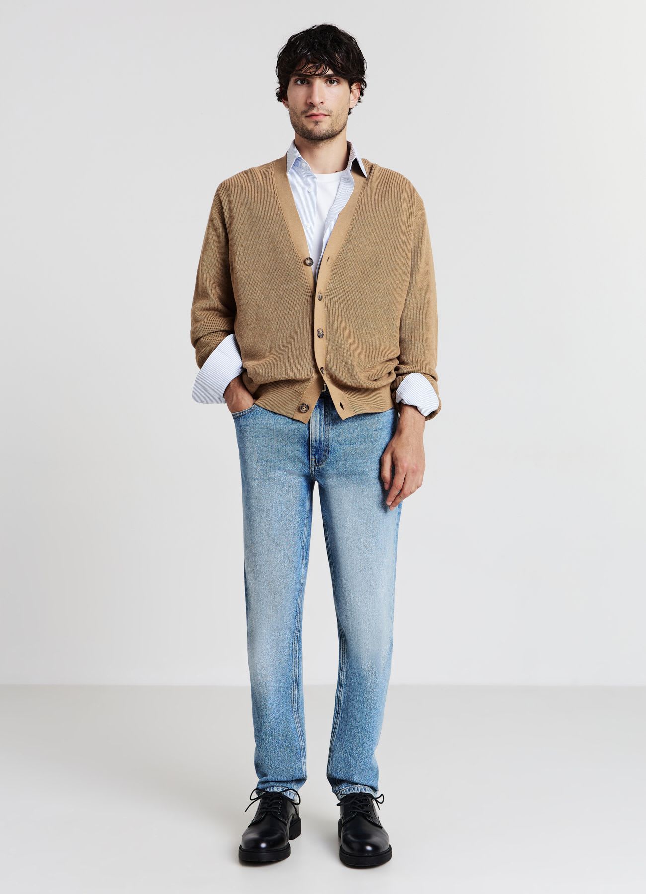 Cardigan con bottoni