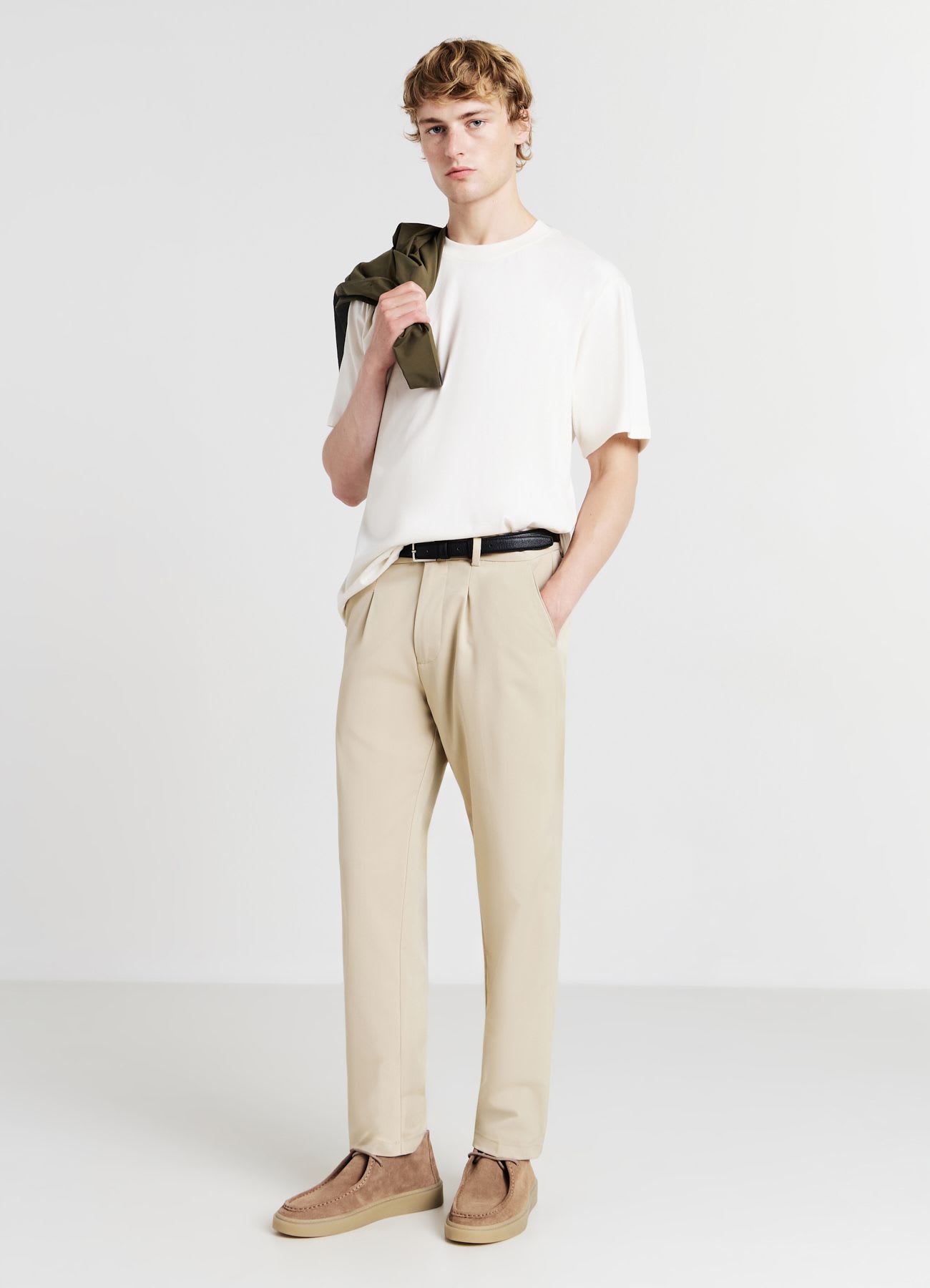 Pantaloni con pinces