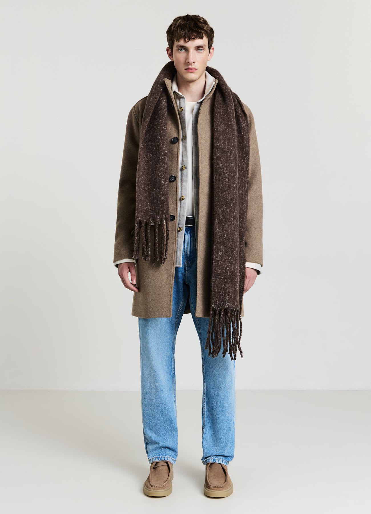 Cappotto con collo in piedi