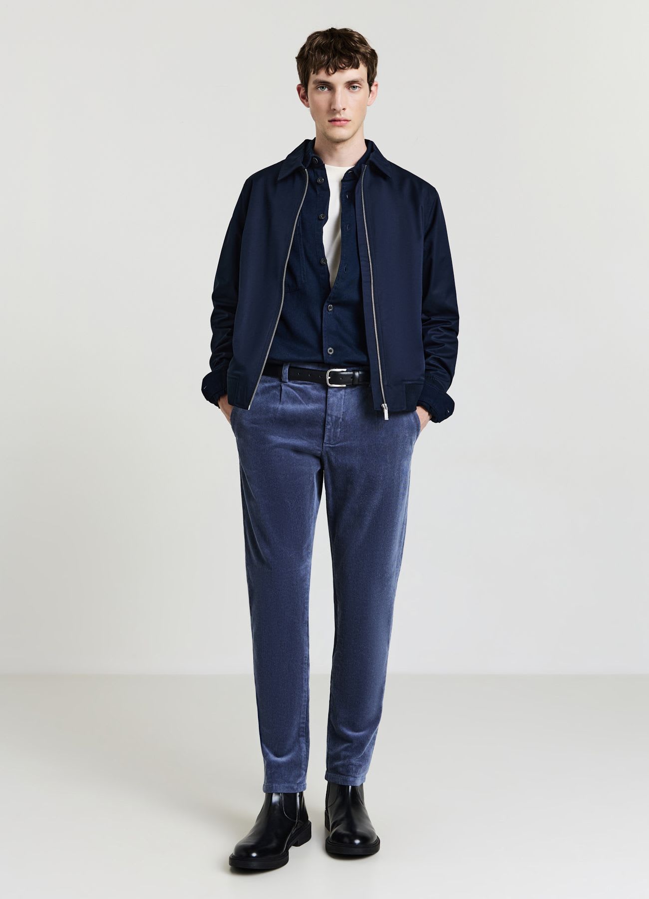 Pantaloni chino tinta unita