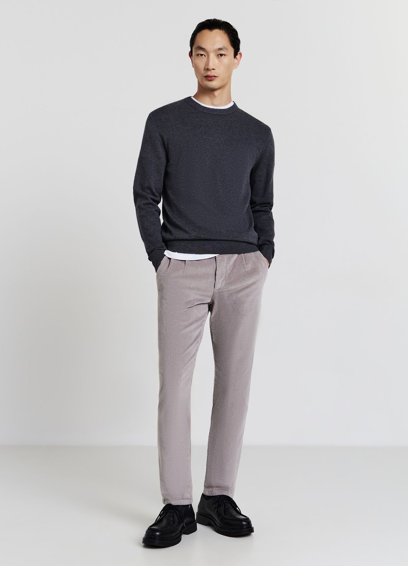 Pantaloni chino tinta unita