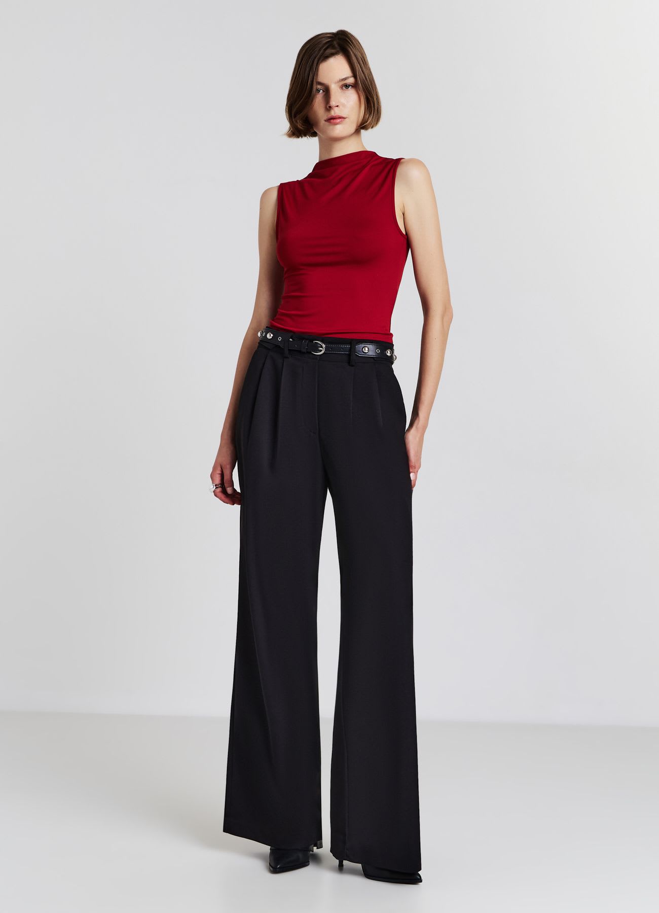 Pantaloni wide leg con alamari