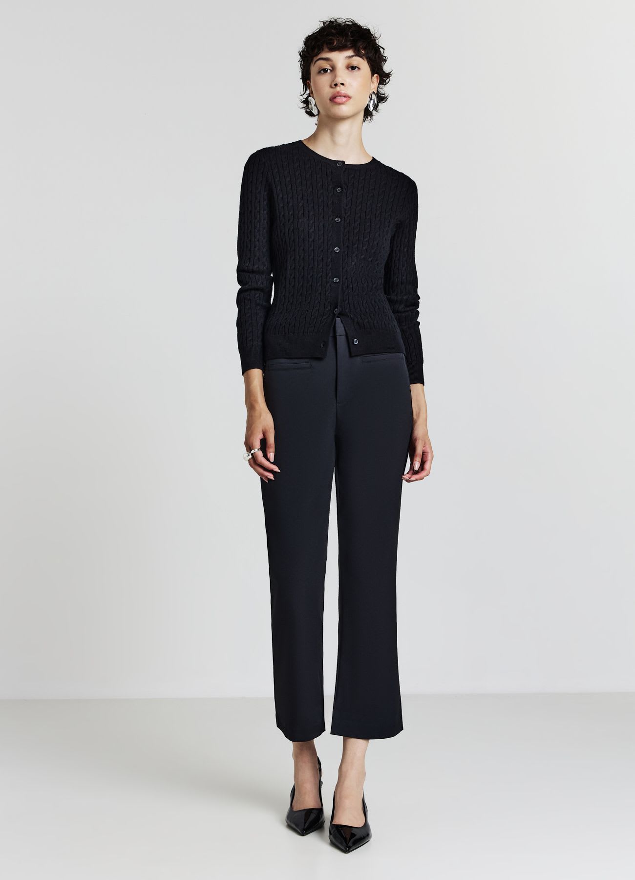 Pantaloni flare