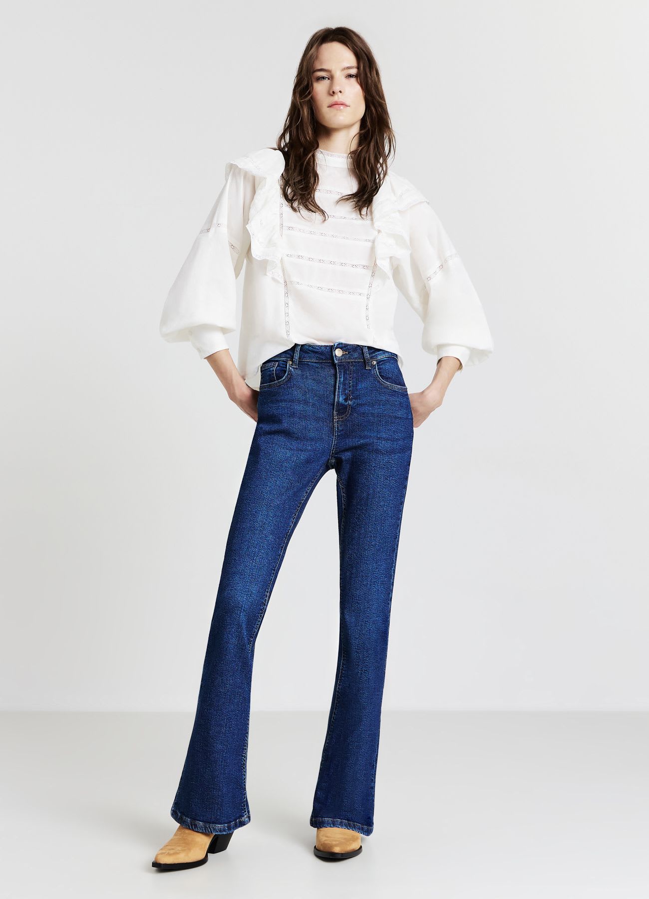 Jeans flare fit