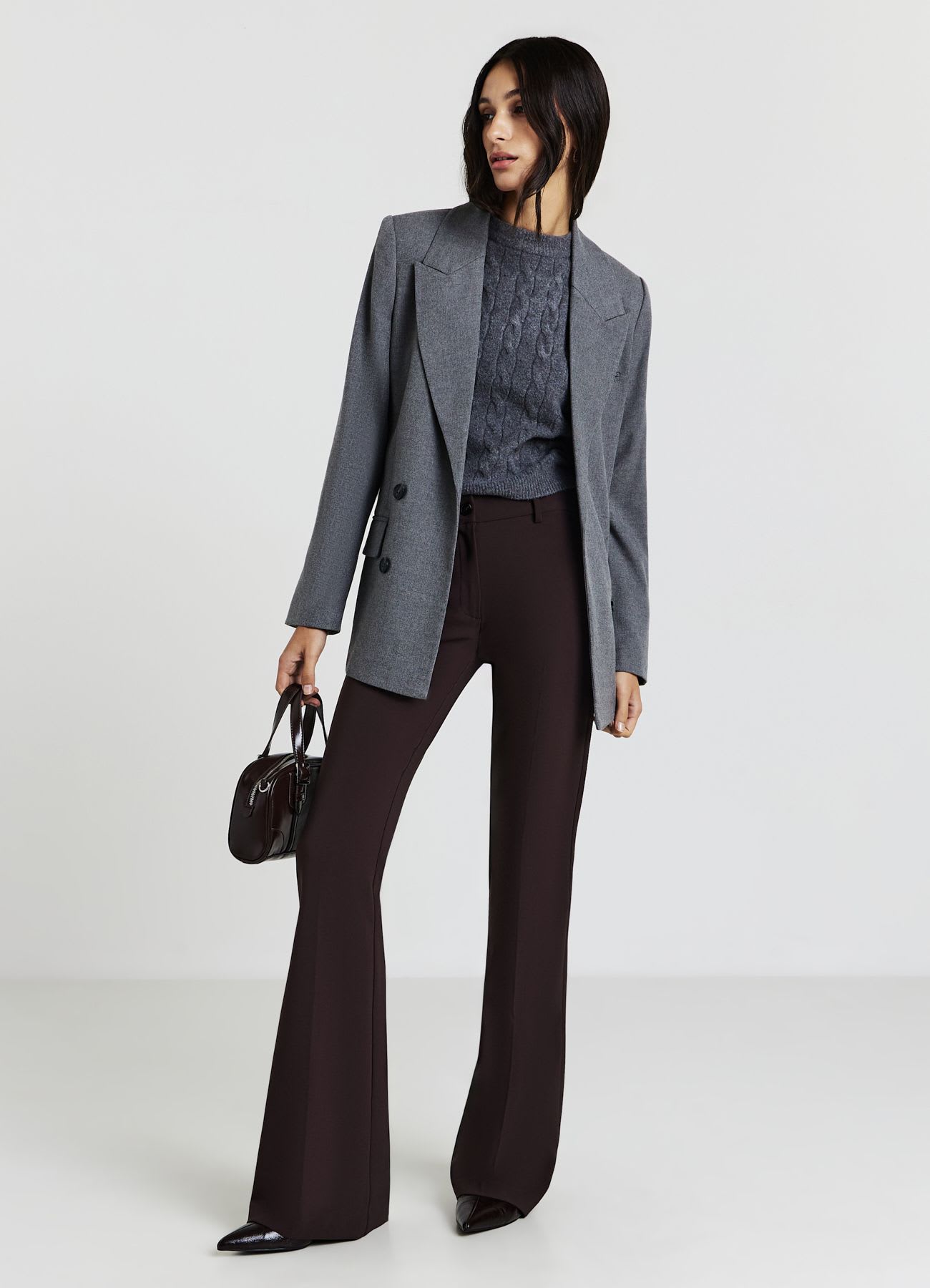 Pantaloni flare stretch