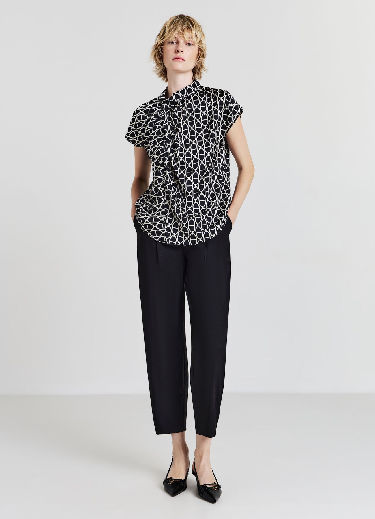 Camicia smanicata coreana fantasia