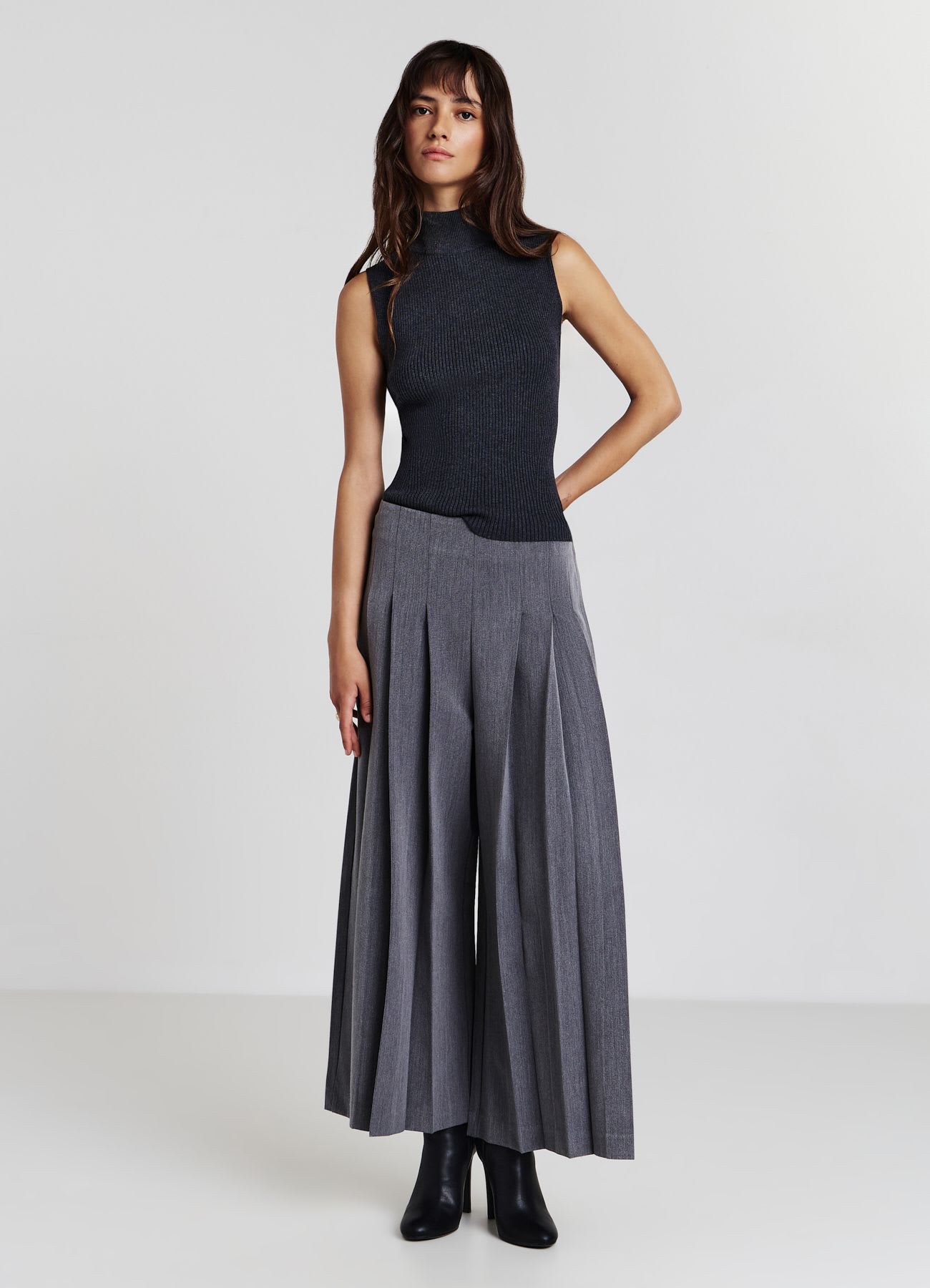Pantaloni culotte pieghe