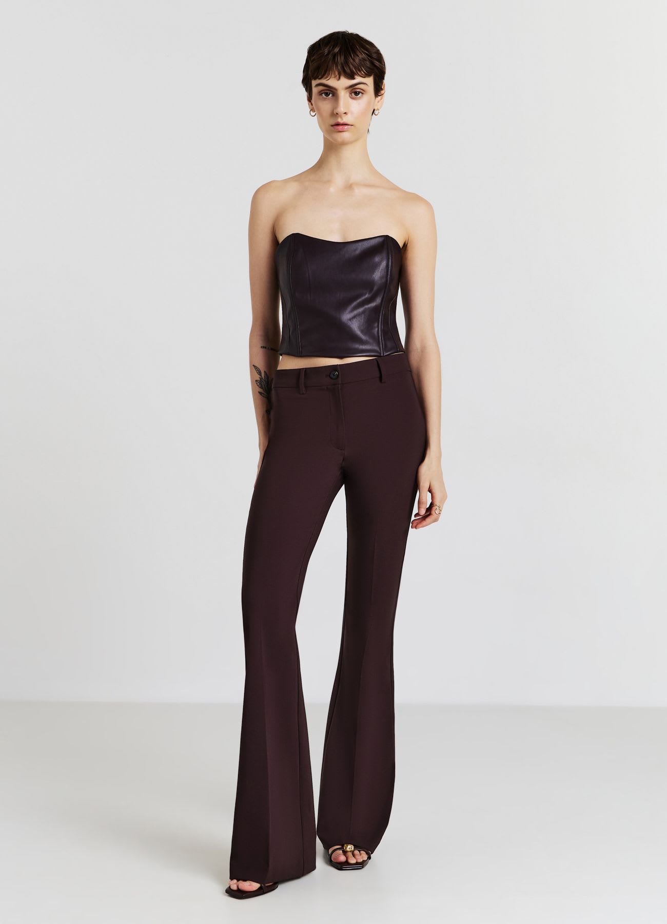 Top bralette similpelle
