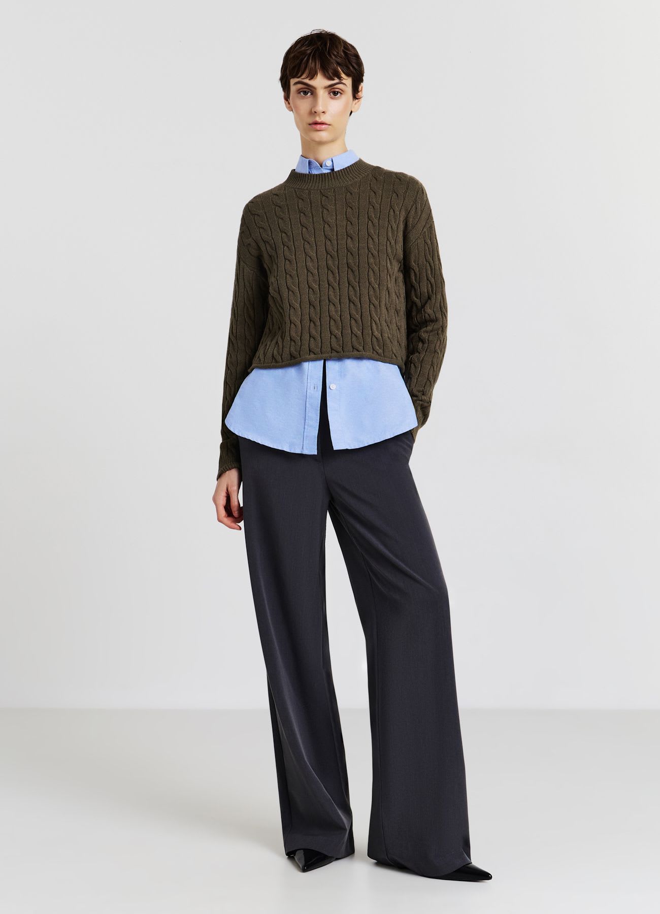 Maglia crop con trecce