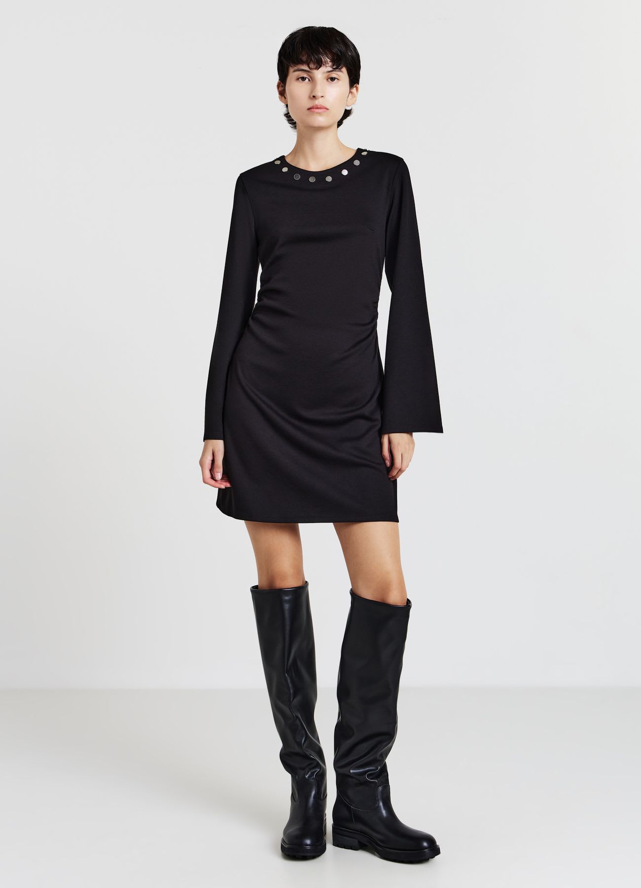 Vestito corto con drappeggio