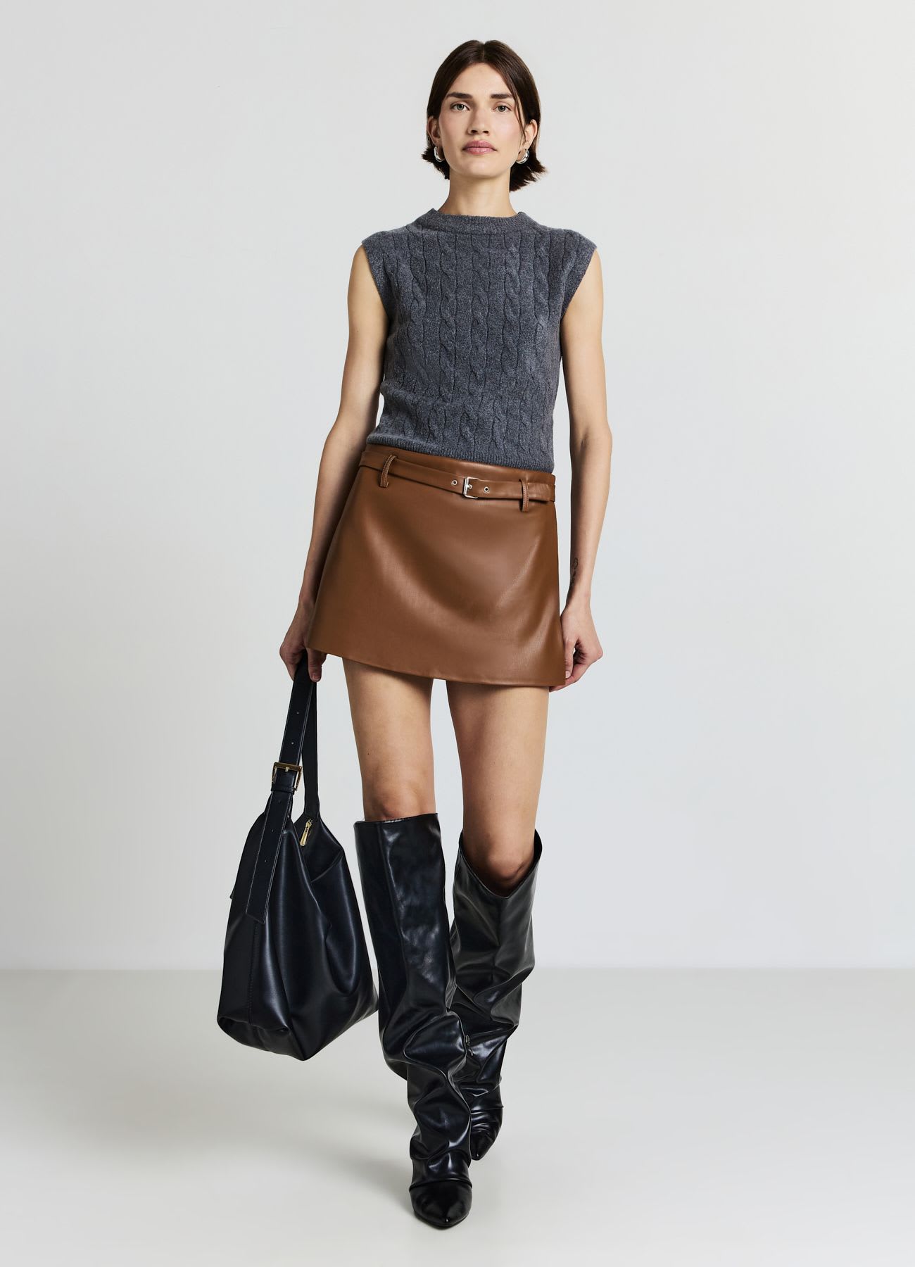Gonna-pantalone in effetto pelle con cintura