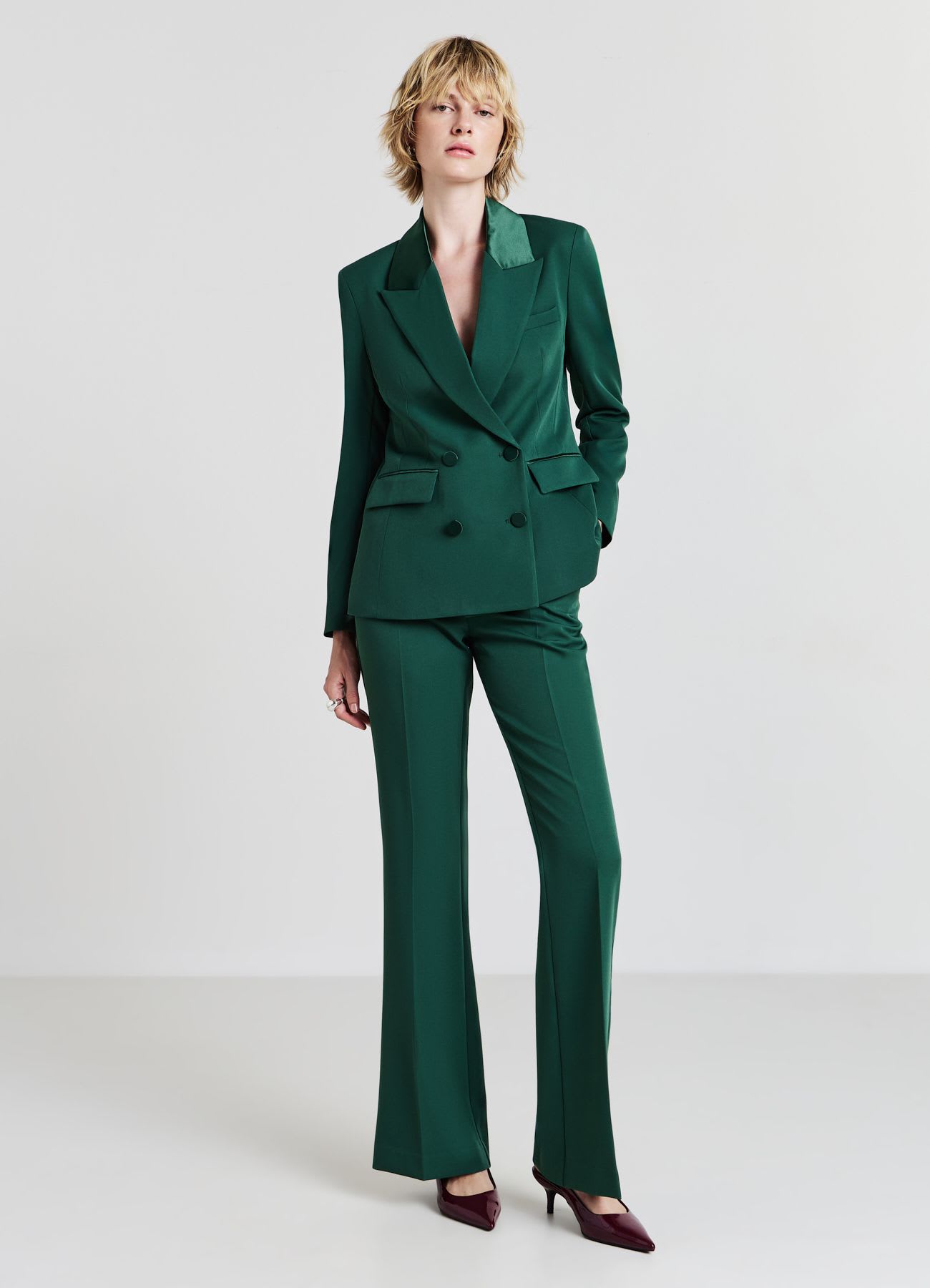 Giacca doppiopetto revers simil satin
