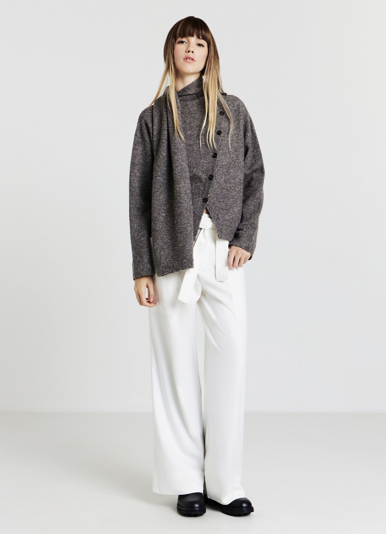 Pantaloni con cintura