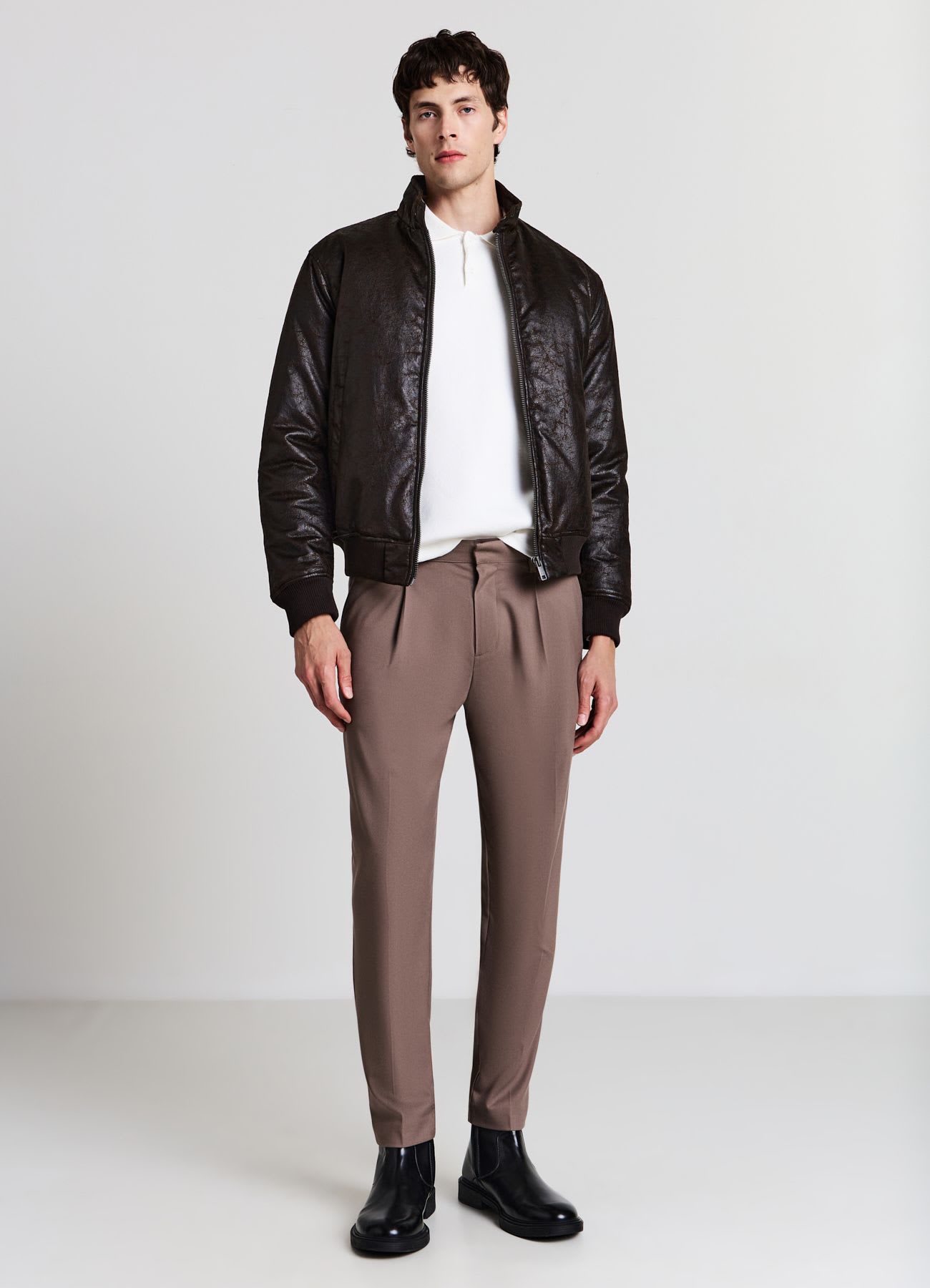 Pantaloni loose fit
