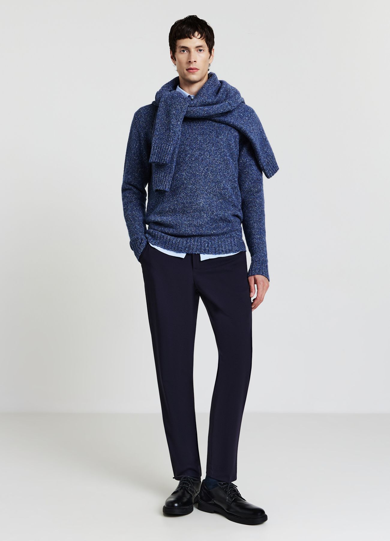 Pantaloni slim fit