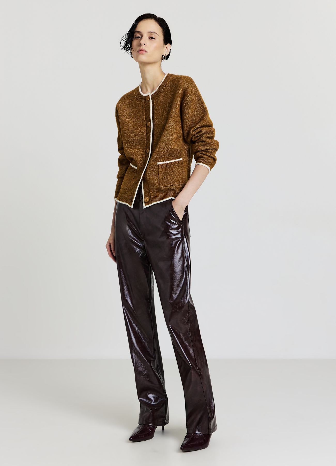 Pantaloni straight effetto pelle