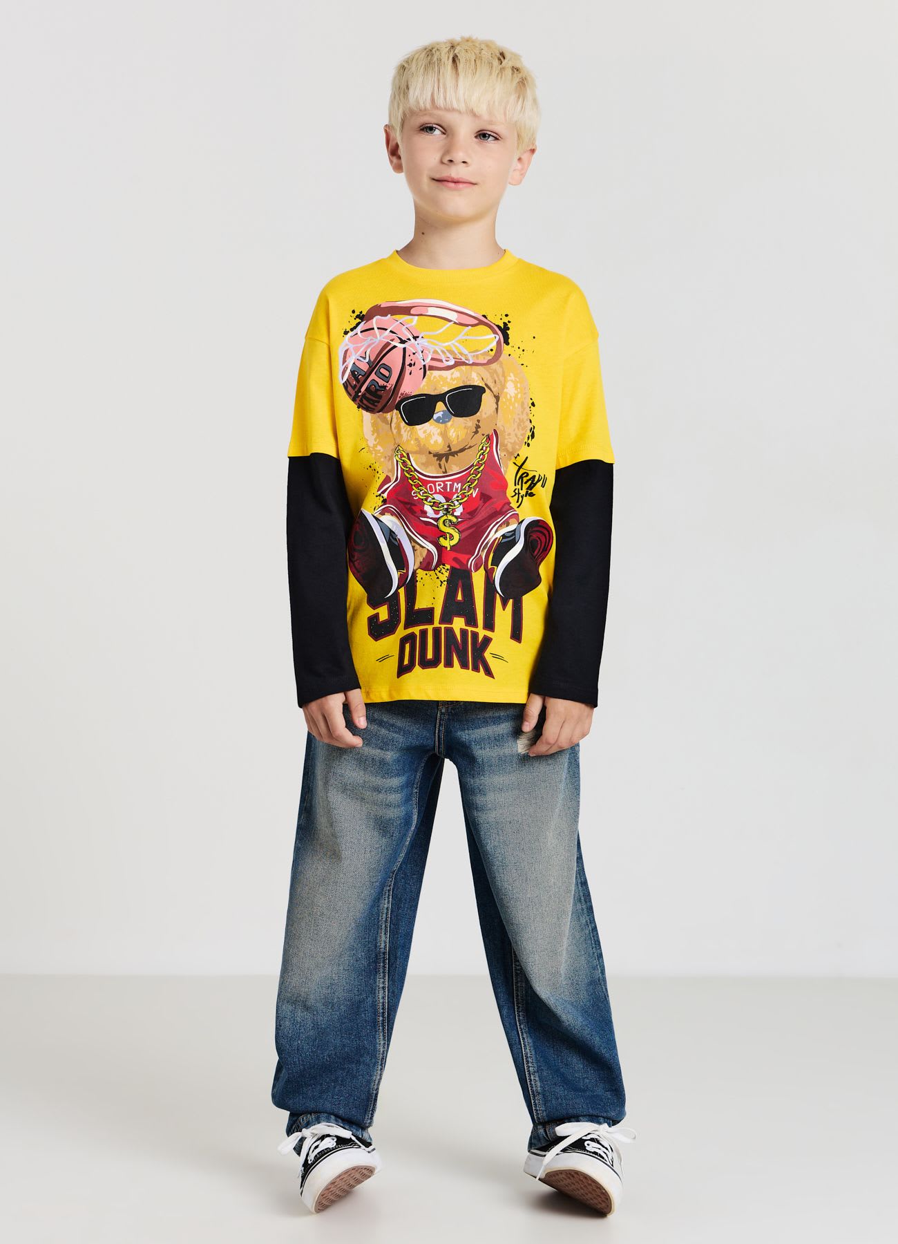 Jeans super baggy con strappi