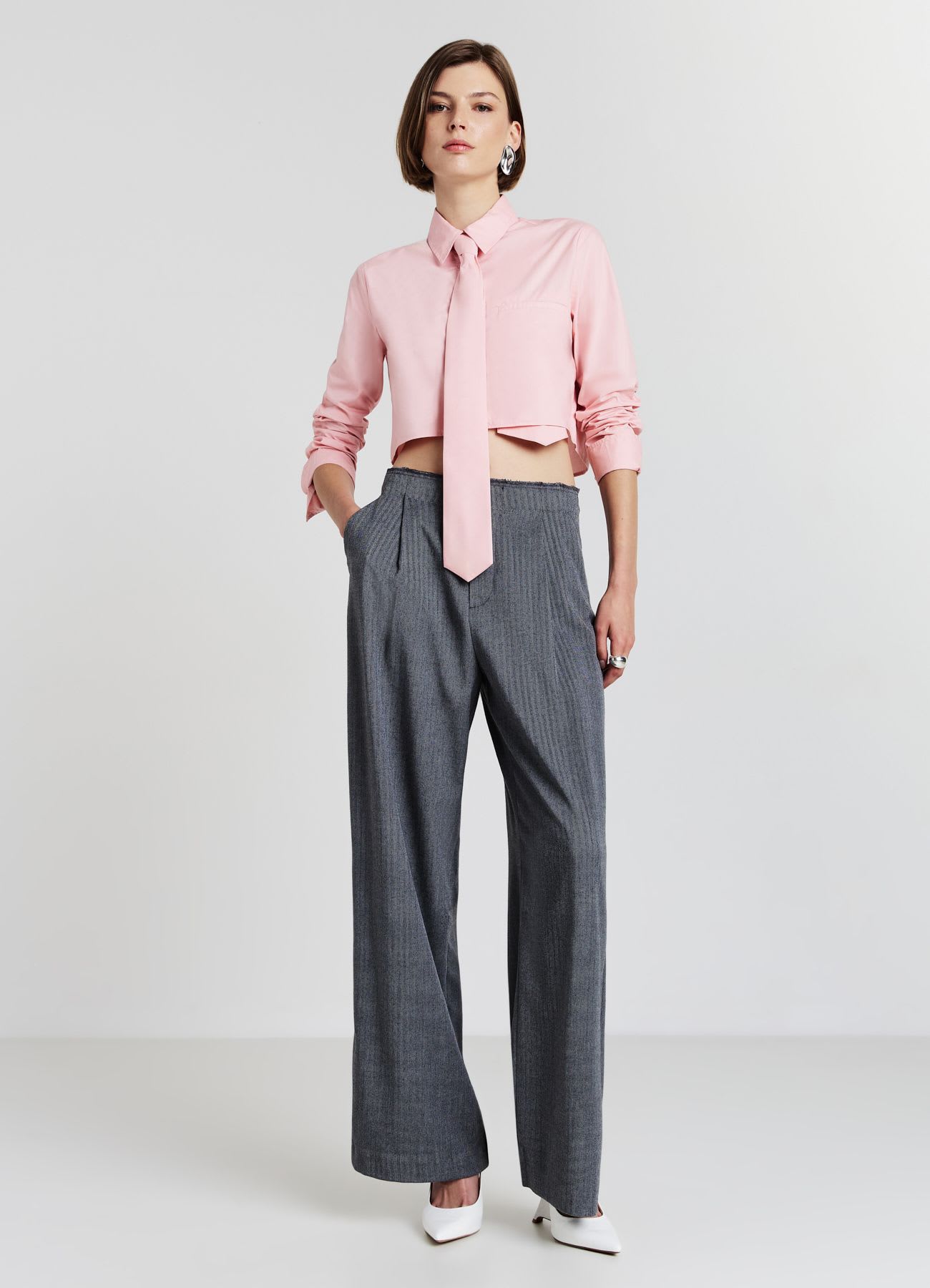 Camicia crop cravatta