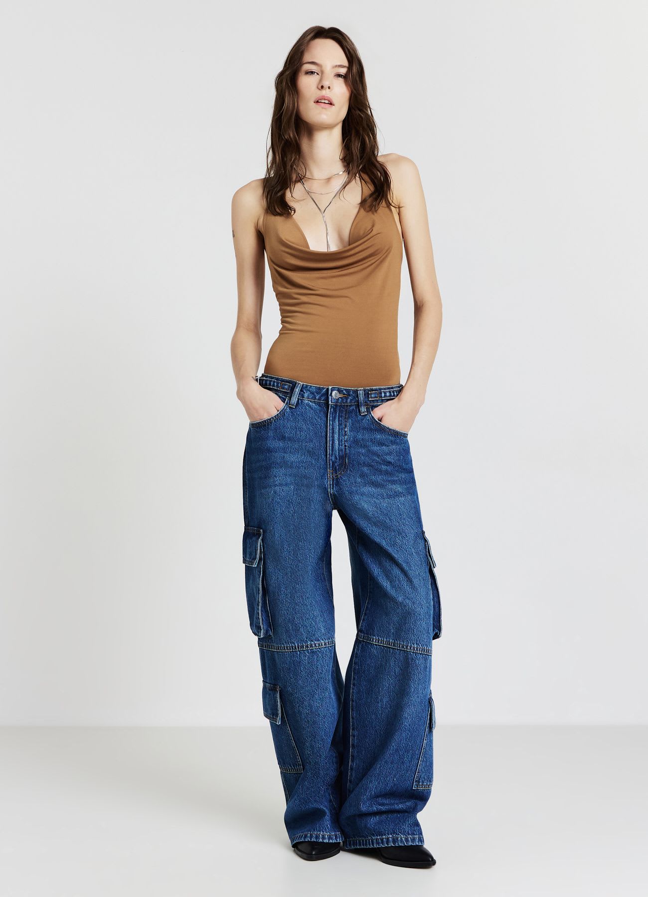 Body halterneck sciallato