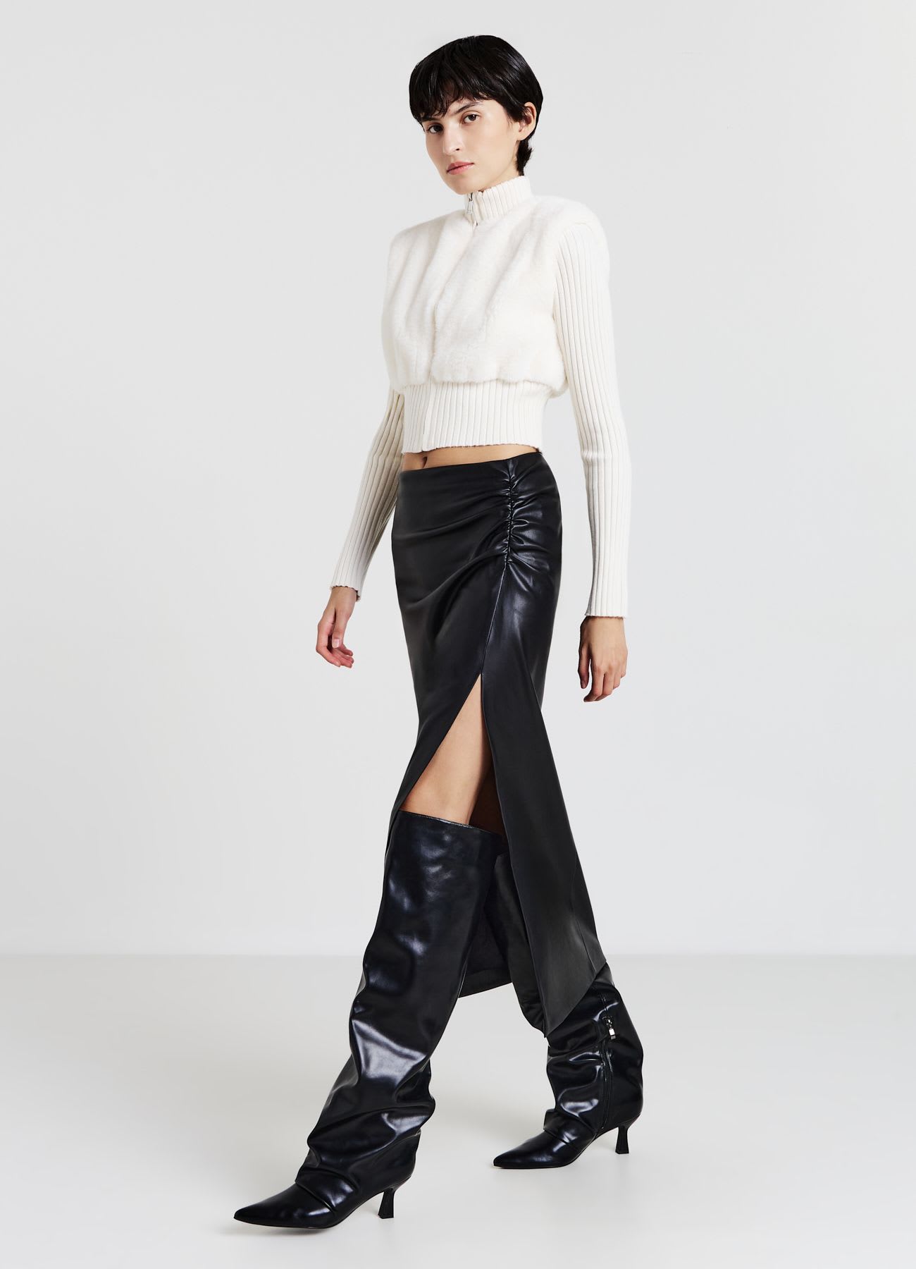 Maglia crop finto pelo