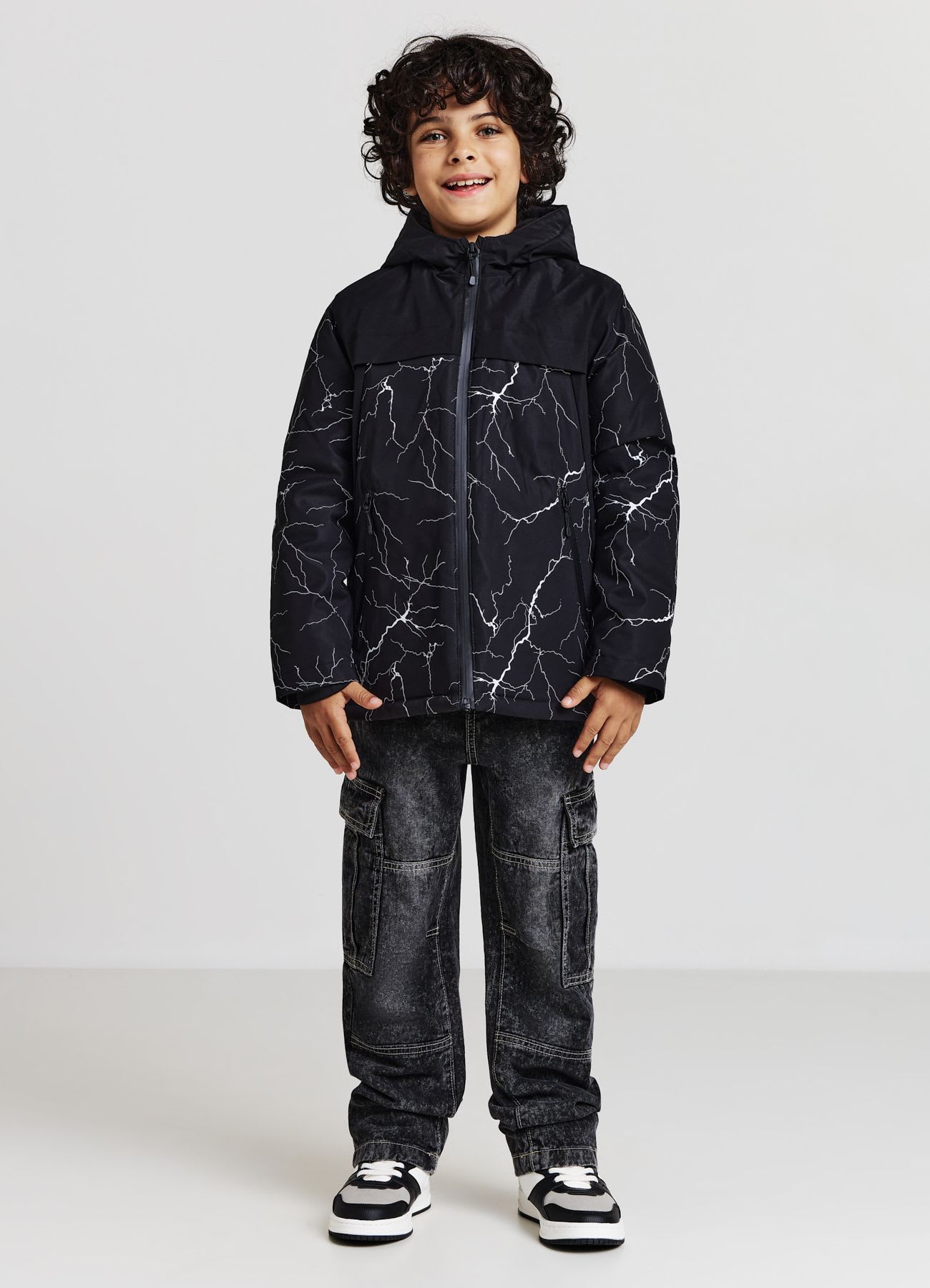 Parka con cappuccio e stampa fulmini