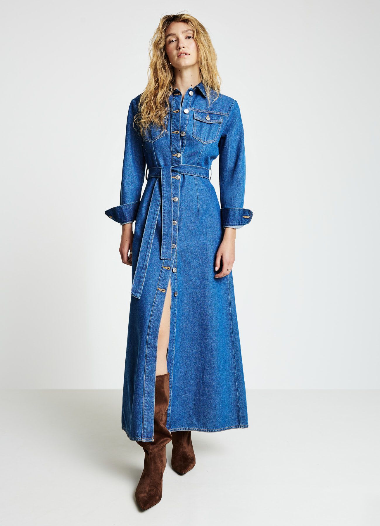 Abito lungo in denim con cintura