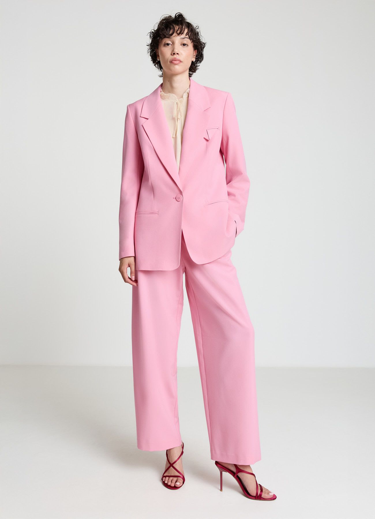 Pantaloni dritti con doppie pinces