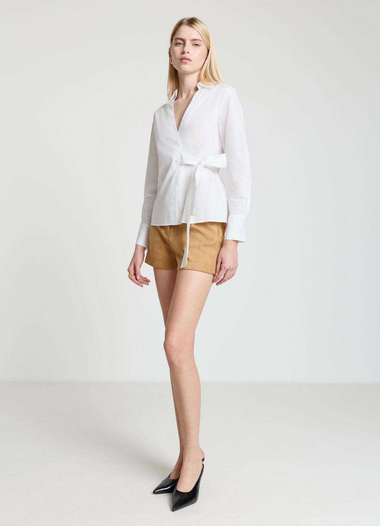 Camicia con fiocco in vita