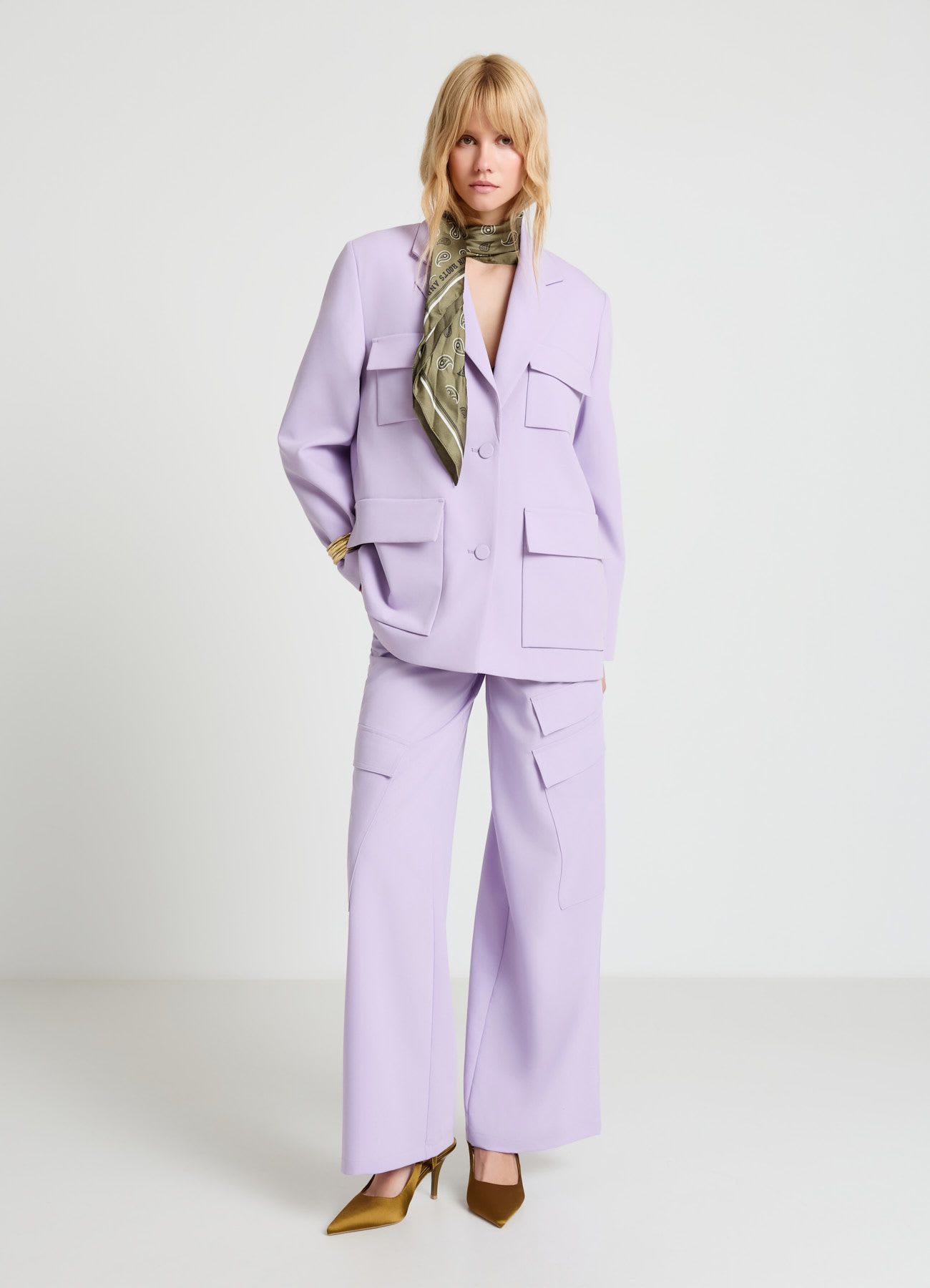 Pantaloni wide leg con tasconi