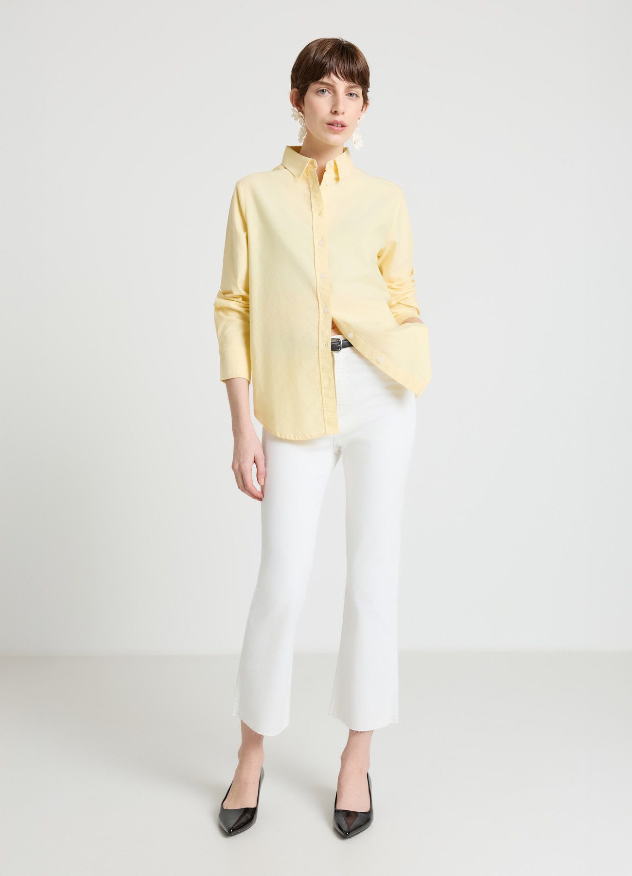 Camicia a tinta unita con colletto classico