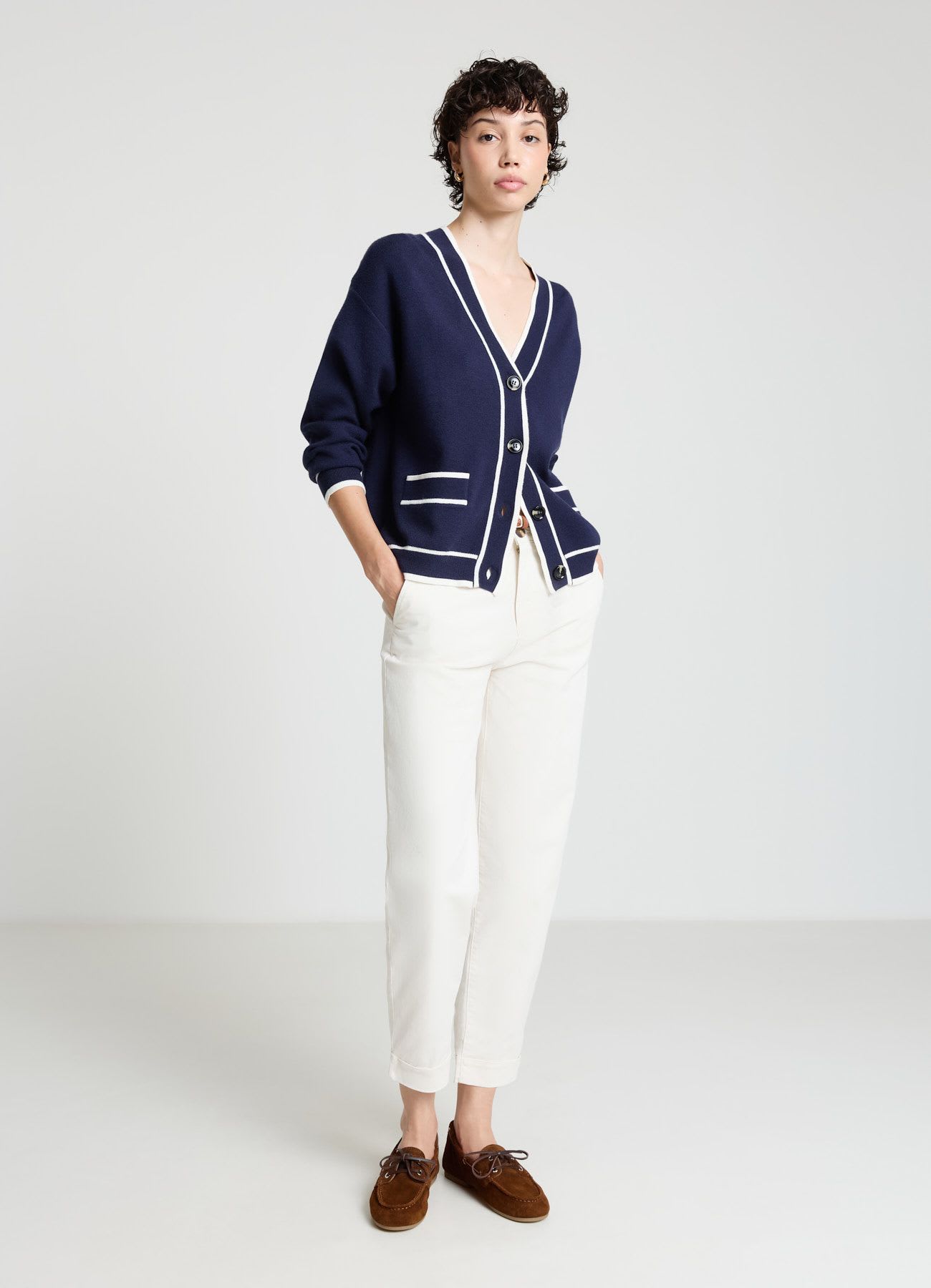 Pantaloni chino con cintura intrecciata