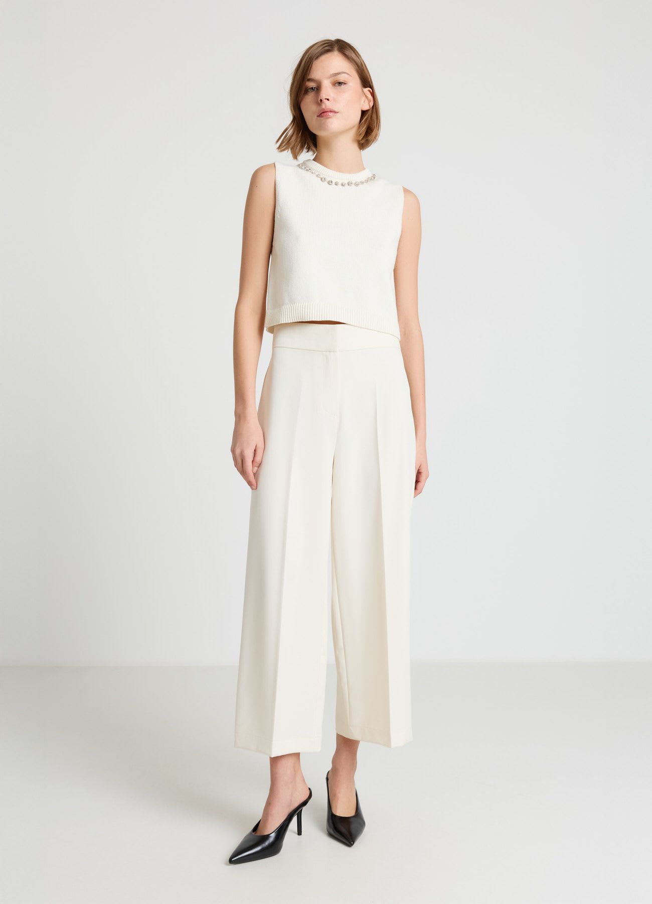 Pantaloni palazzo cropped tinta unita
