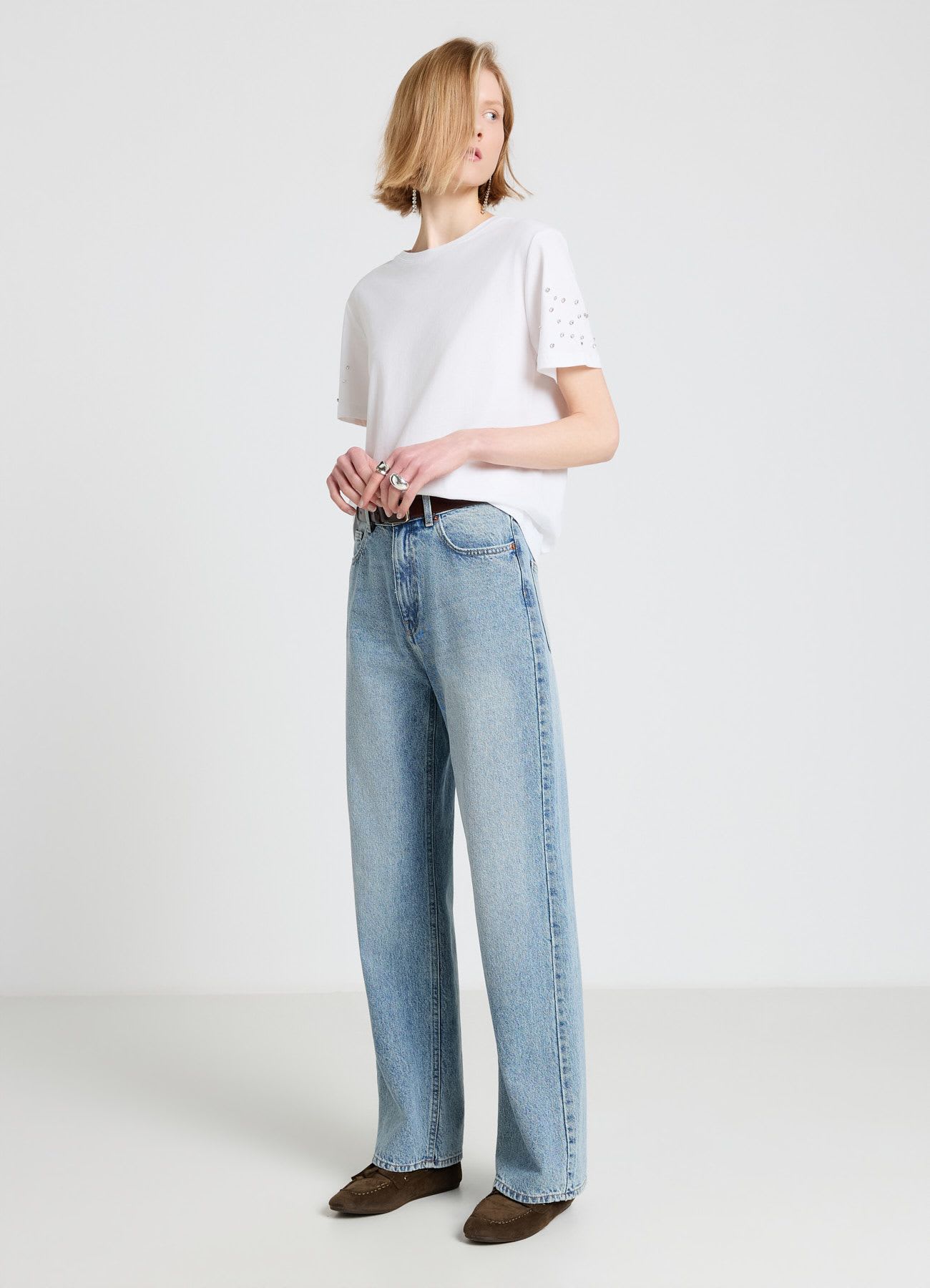 T-shirt con maniche strass